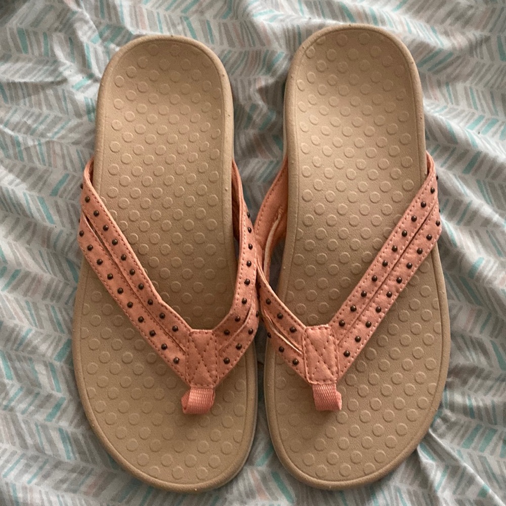 Vionic Flip Flops Flip Flop Size 7 - image 1